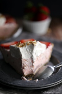 strawberry-cheesecake-ice-cream-pie-6-compressor
