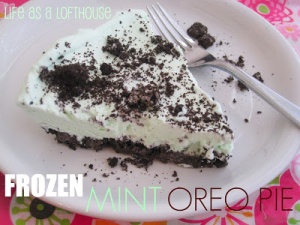 Frozen Mint Oreo Pie